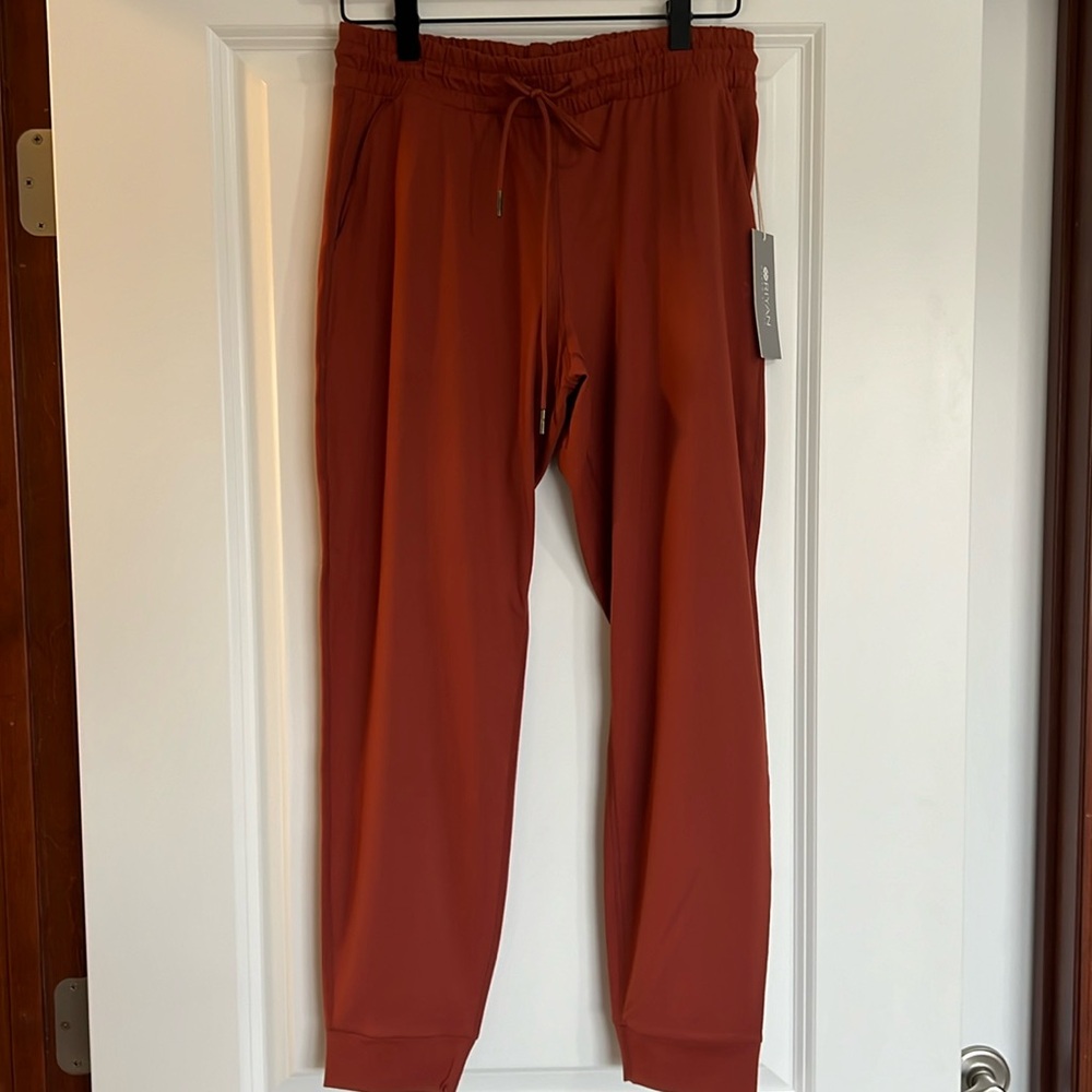 Women’s Riyan Rust Joggers